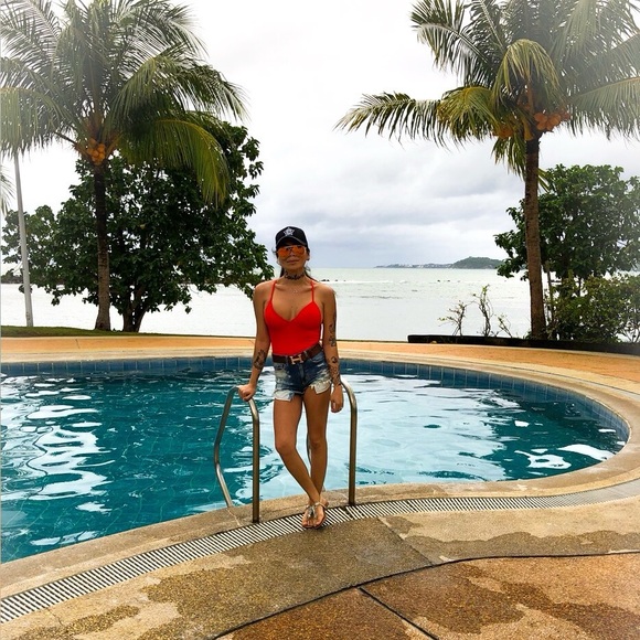 Meet your Posher, Regina! - Picture 13 of 16